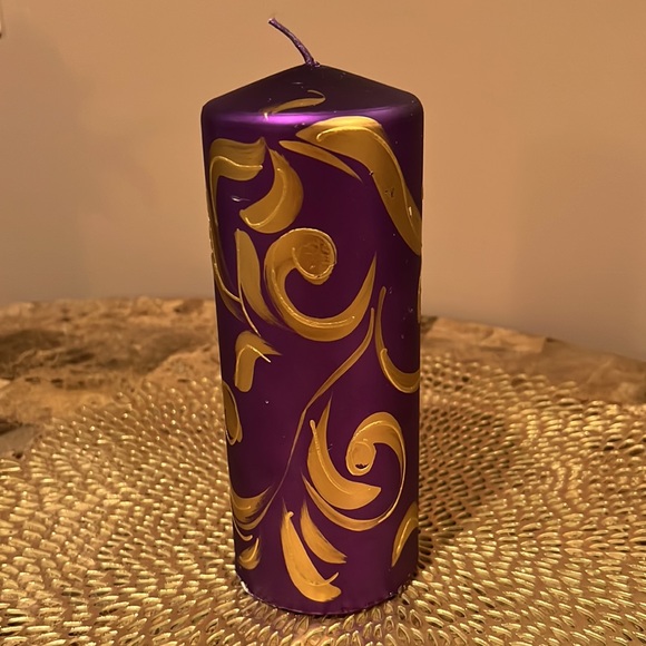 Neiman Marcus Candle - Picture 4 of 10